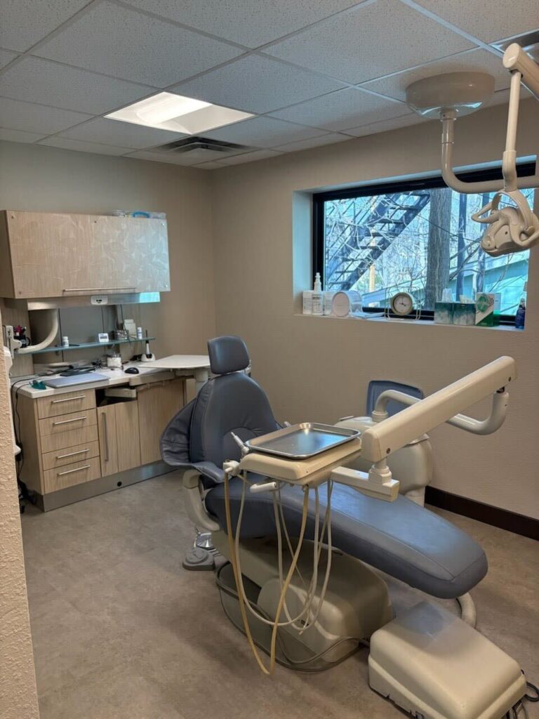 dentist in Tejon & Willamette